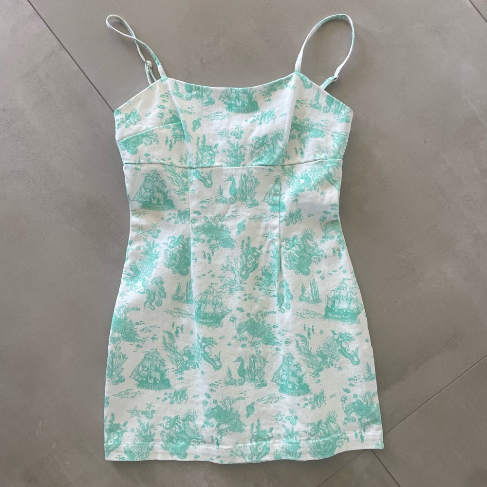 Avec Les Filles Underwater Toile Print Mini Dress
- Size 4